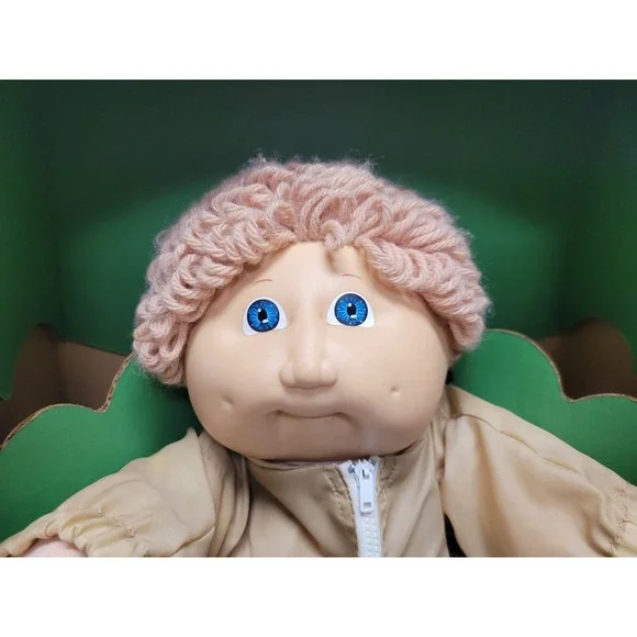 1985 Cabbage Patch Kids Boy Doll Vick Hudson Sept 1st Cert & Box READ 1 - Picture 2 of 16